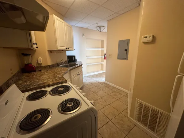 $1,150 | 3201 Atlantic Avenue, Unit 25, Atlantic City, NJ 08401