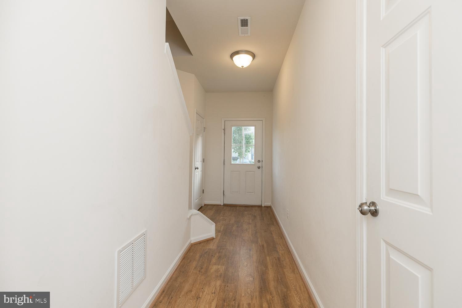 128 Splendor Garden Way Stephenson, VA 22656 - Photo 8 of 36 Gallery Image 8