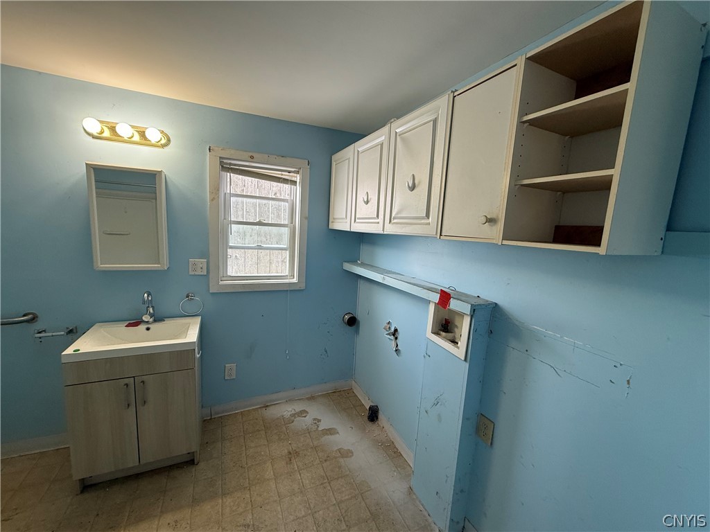 133 Liberty Street Oswego, NY 13126 - Photo 7 of 18