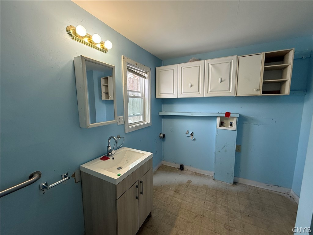 133 Liberty Street Oswego, NY 13126 - Photo 8 of 18