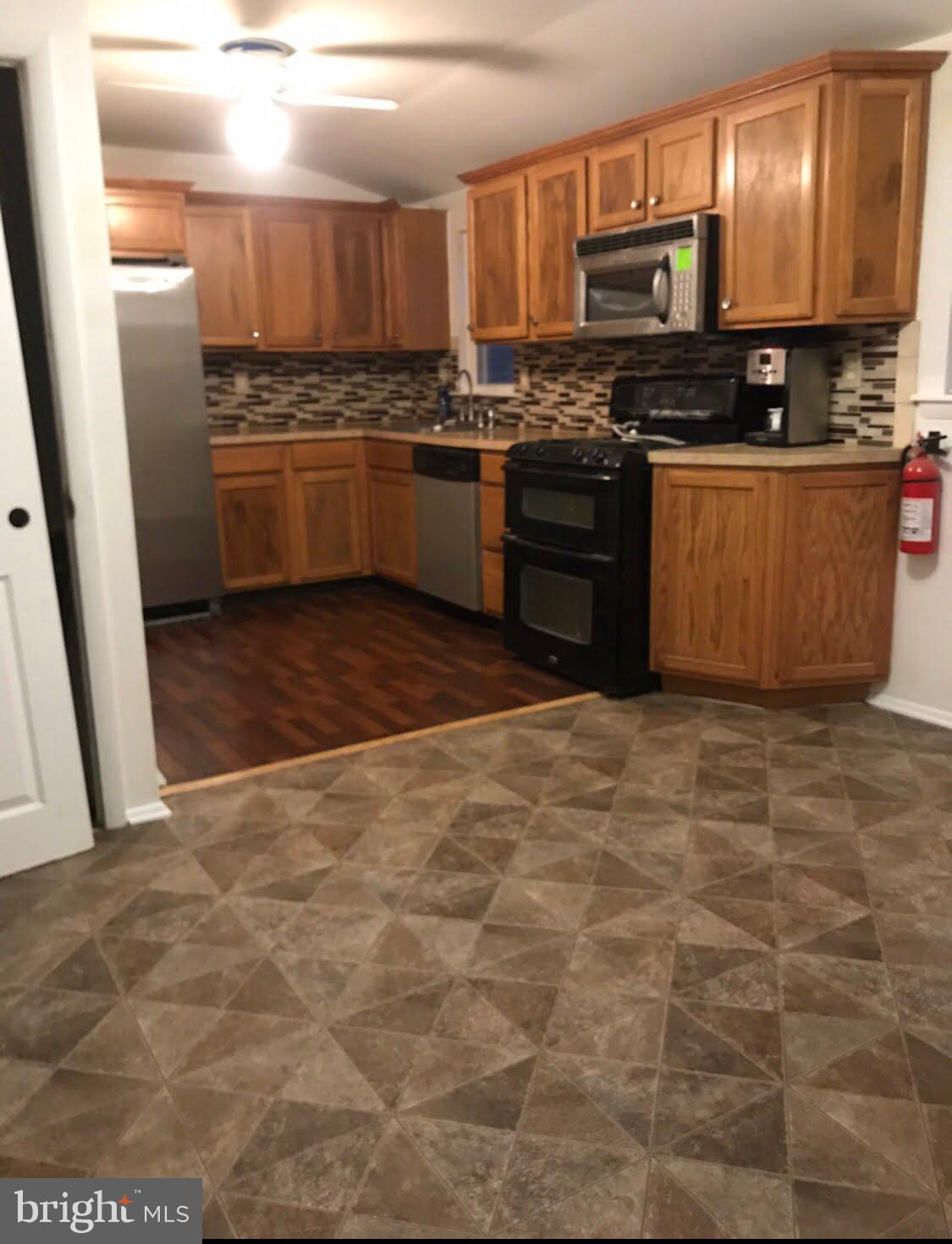 350 3rd Avenue Lindenwold, NJ 08021 - Photo 4 of 15 Gallery Image 4