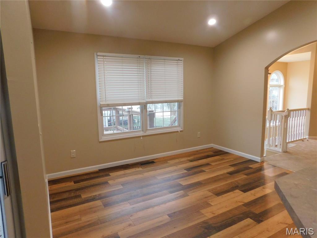 225 Jacobs Way St. Peters, MO 63376 - Photo 11 of 32