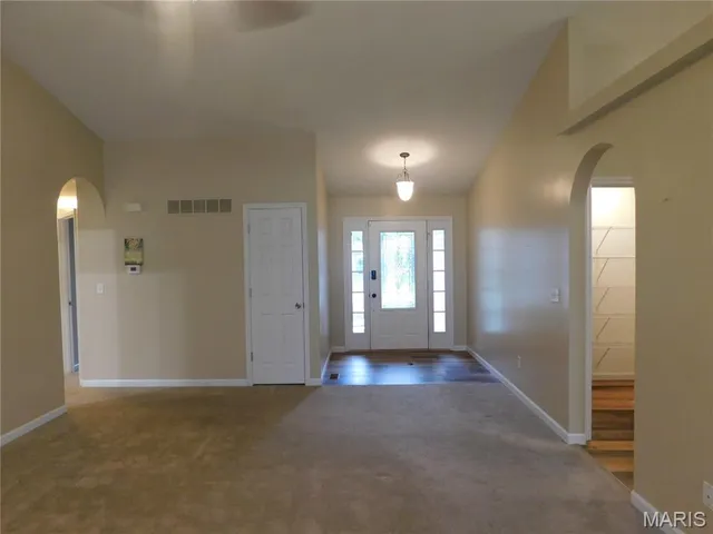 $2,700 | 225 Jacobs Way, St. Peters, MO 63376