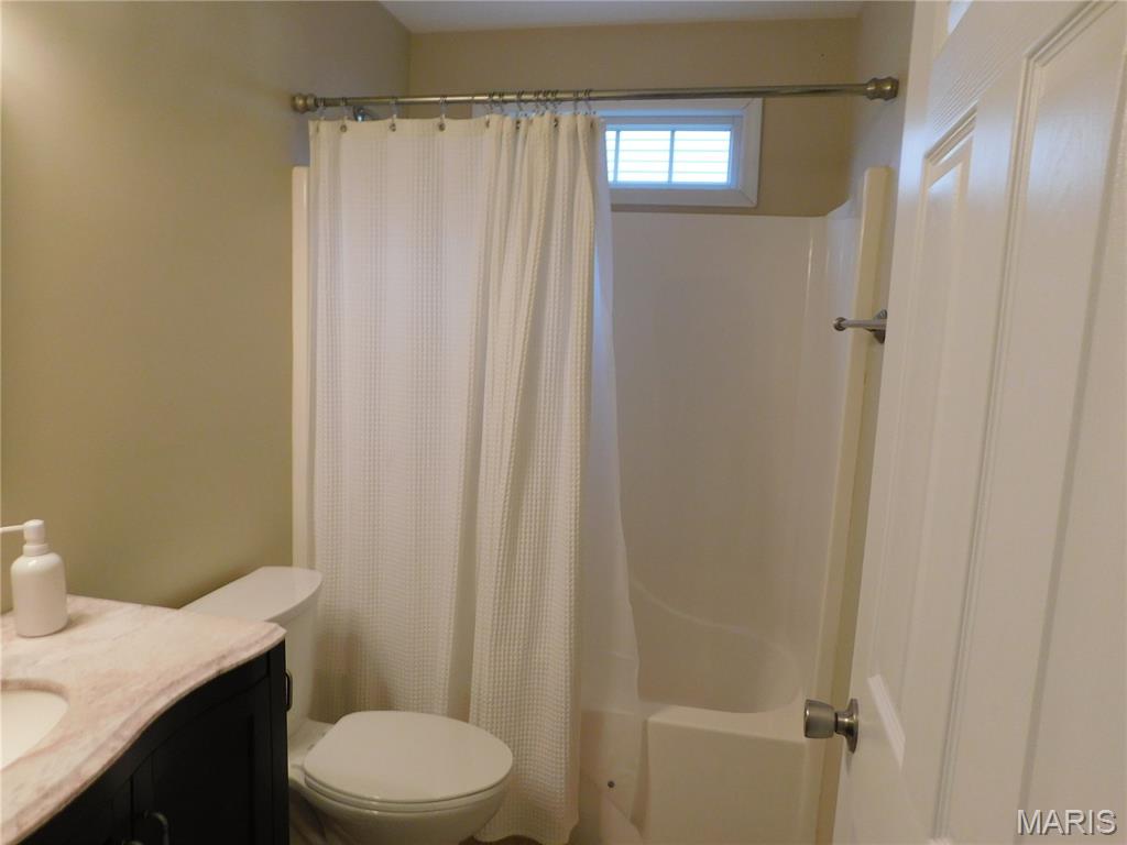 225 Jacobs Way St. Peters, MO 63376 - Photo 21 of 32