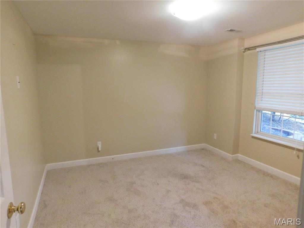 225 Jacobs Way St. Peters, MO 63376 - Photo 23 of 32