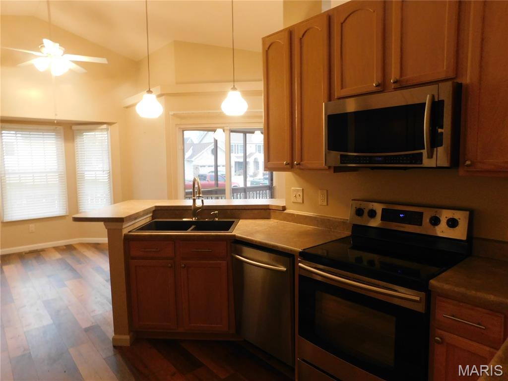 225 Jacobs Way St. Peters, MO 63376 - Photo 6 of 32