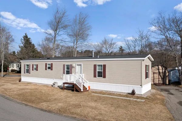$225,000 | 53 Seabreeze Drive, North Hampton, NH 03862