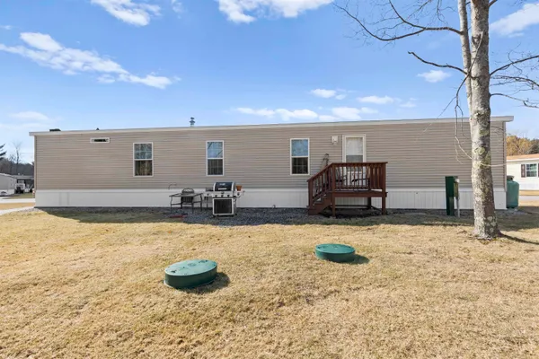 $225,000 | 53 Seabreeze Drive, North Hampton, NH 03862