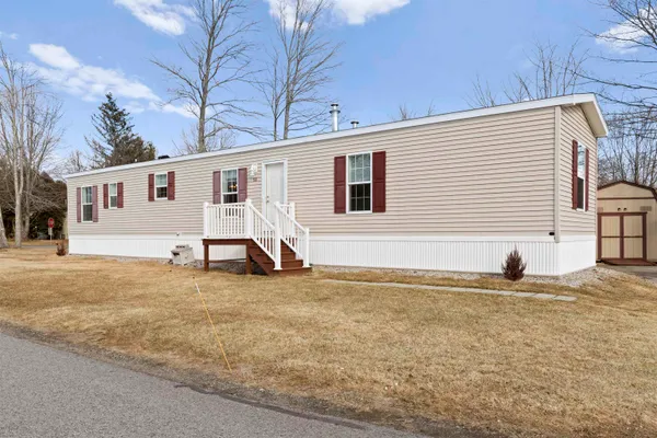 $225,000 | 53 Seabreeze Drive, North Hampton, NH 03862