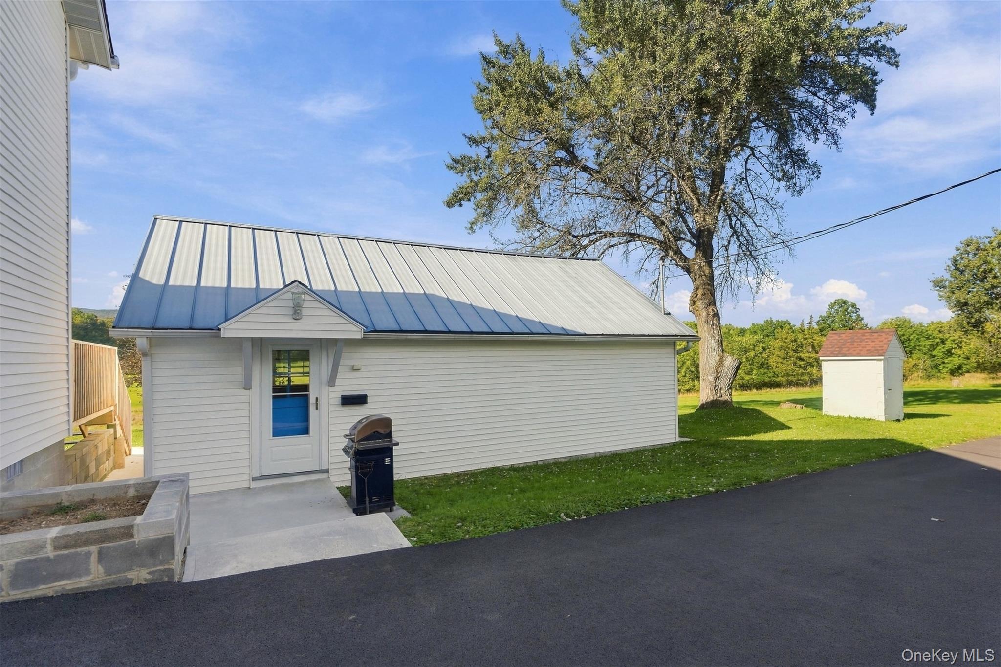 4 Low Road Wallkill, NY 12589 - Photo 40 of 49 private entrance to cottage