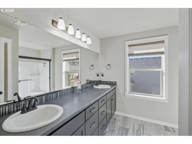 $615,000 | 1473 Meadow Avenue, Silverton, OR 97381