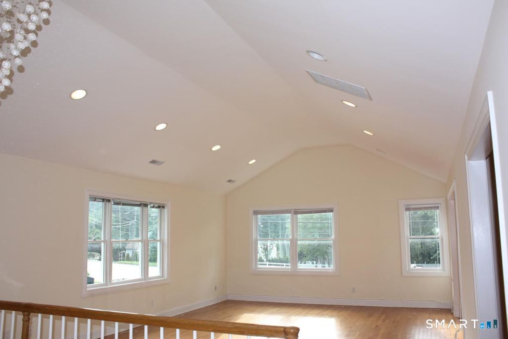 675 High Ridge Road Stamford, CT 06905 - Photo 3 of 6 Gallery Image 3