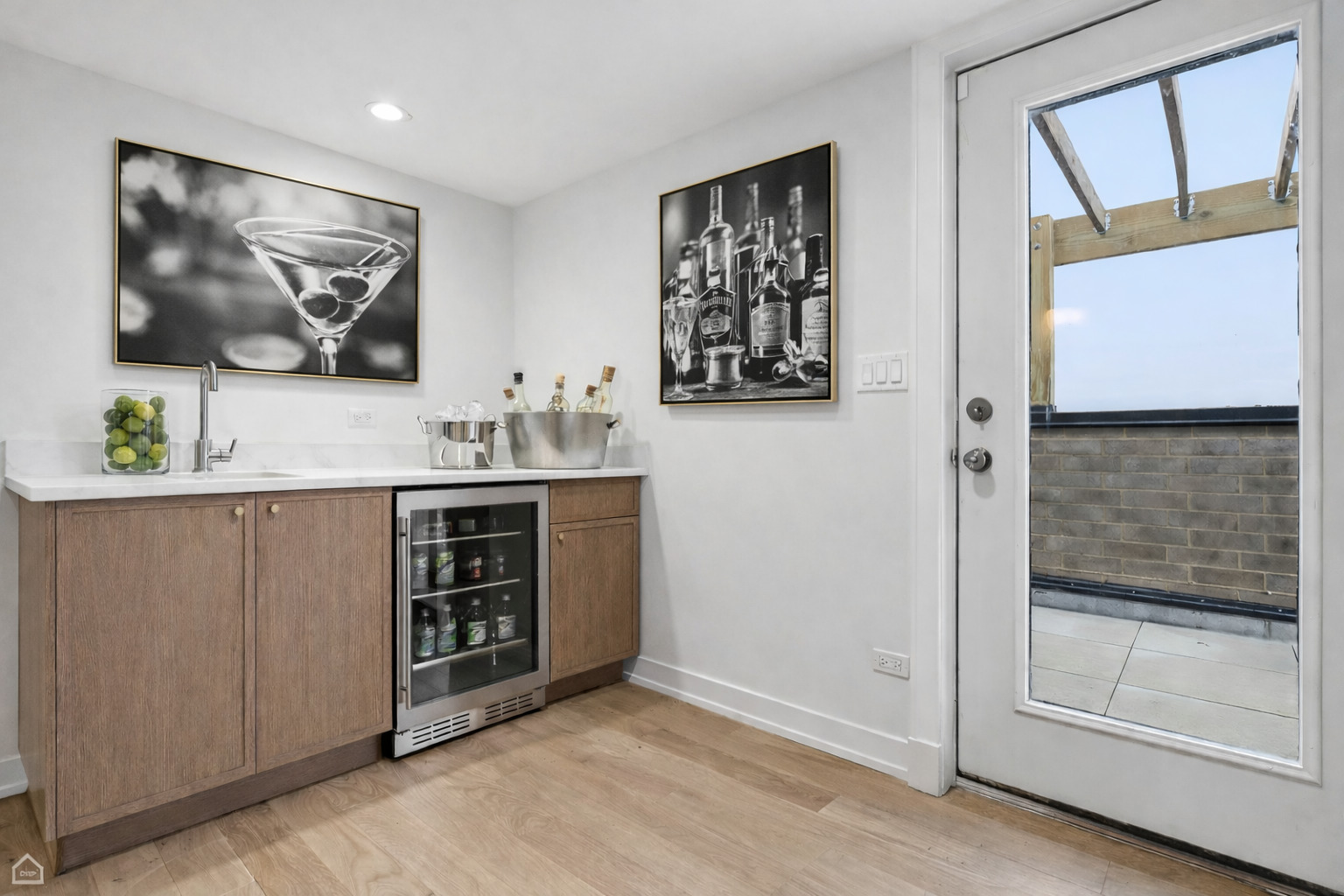 2127 North Racine Avenue, Unit 2 Chicago, IL 60614 - Photo 11 of 12 Gallery Image 11