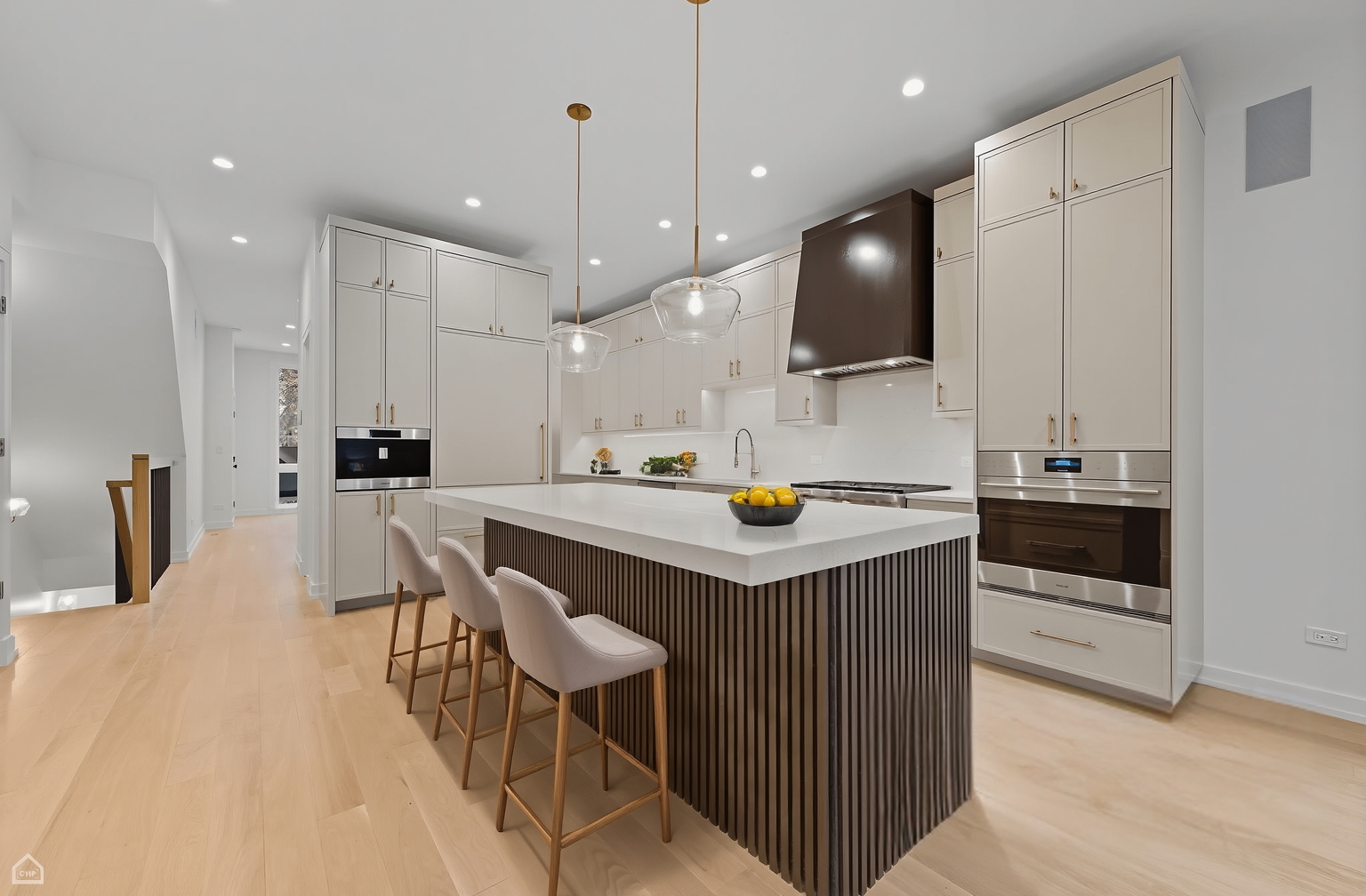 2127 North Racine Avenue, Unit 2 Chicago, IL 60614 - Photo 3 of 12 Gallery Image 3