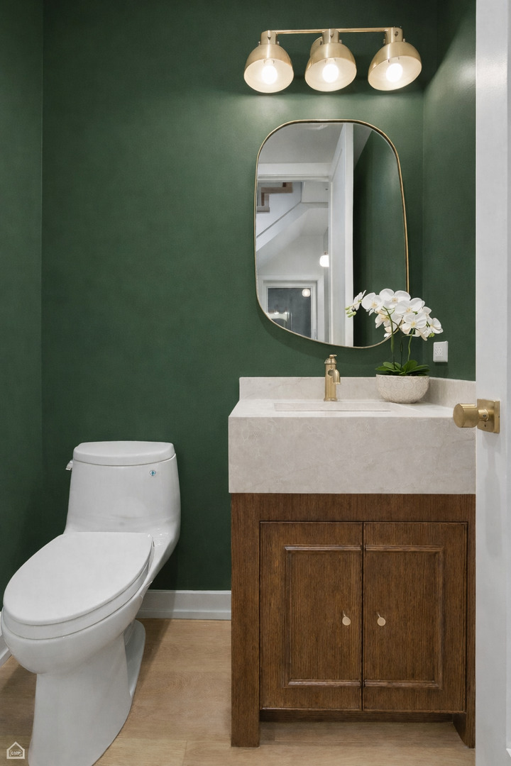2127 North Racine Avenue, Unit 2 Chicago, IL 60614 - Photo 5 of 12 Gallery Image 5
