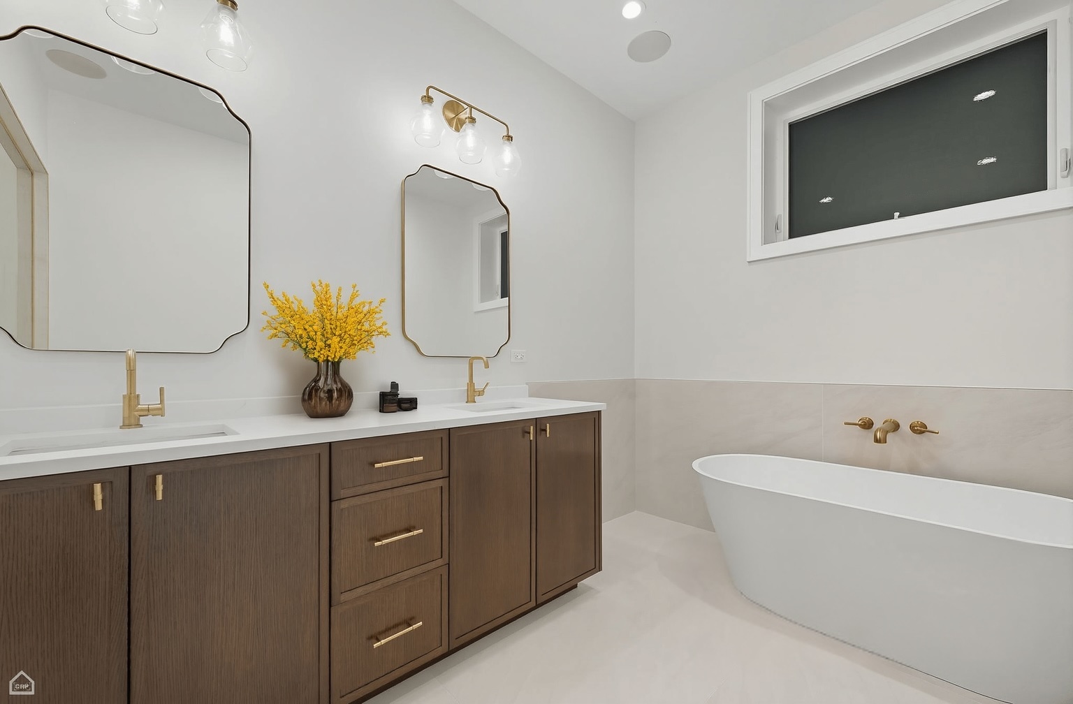 2127 North Racine Avenue, Unit 2 Chicago, IL 60614 - Photo 9 of 12 Gallery Image 9