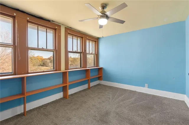 $207,500 | 180 Southwest 21st Road, Warrensburg, MO 64093