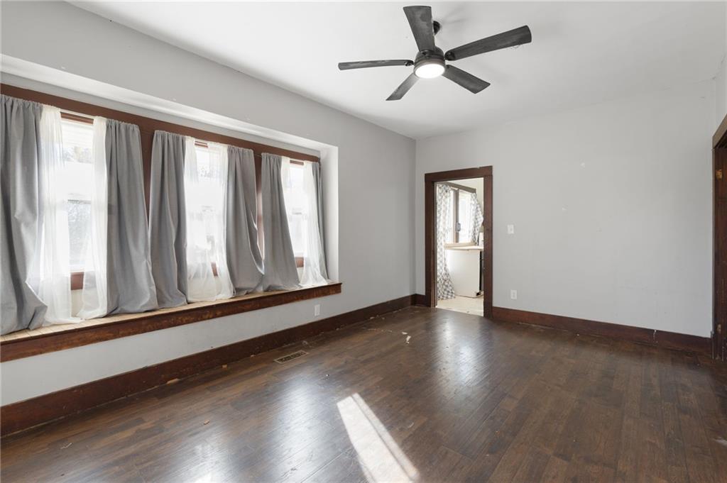 180 Southwest 21st Road Warrensburg, MO 64093 - Photo 10 of 30