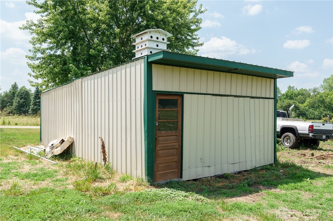 5109 Dearth Road Springboro, OH 45066 - Photo 41 of 67 Shed