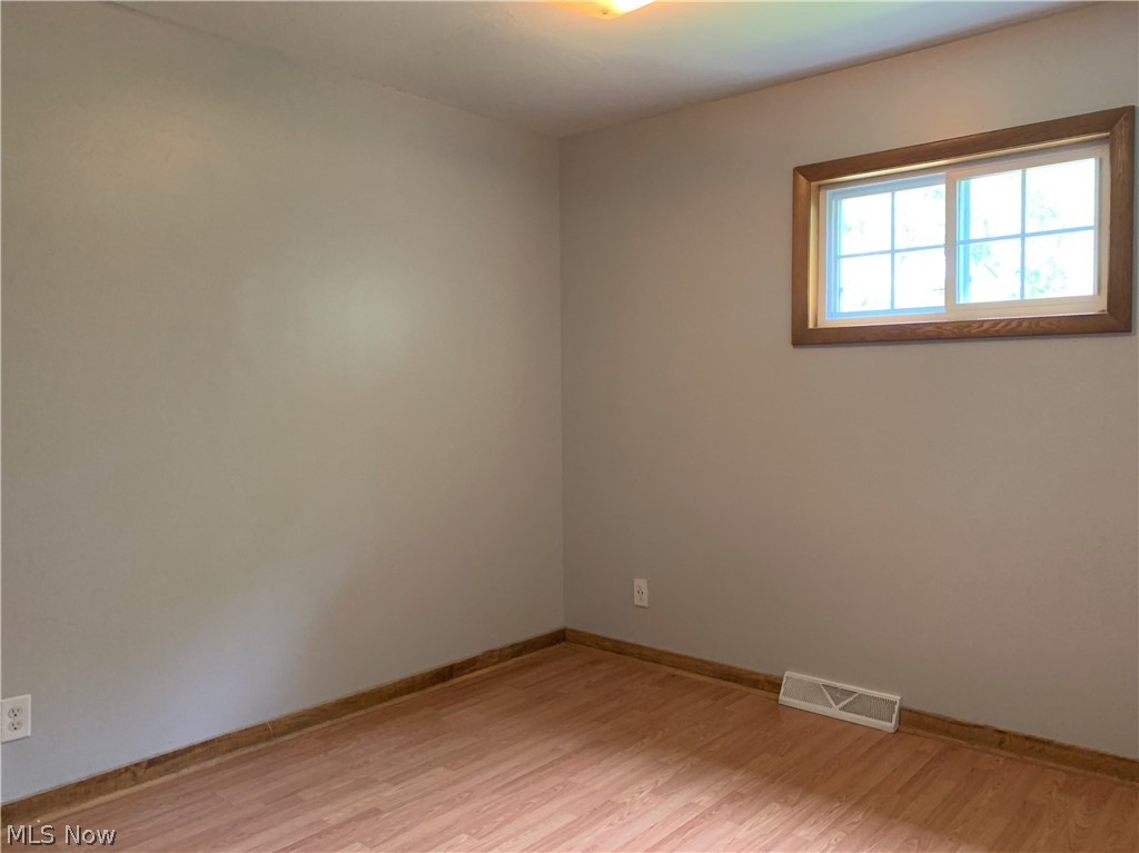 5266 Pierce Road Northwest Warren, OH 44481 - Photo 9 of 16 Gallery Image 9