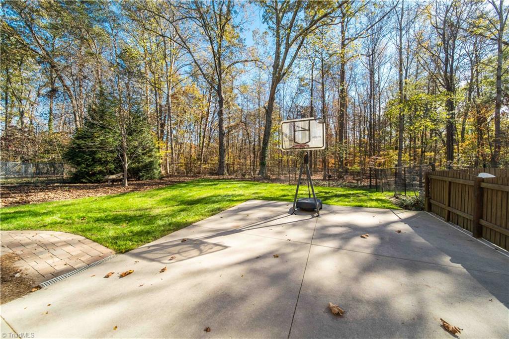 4400 Preston Point High Point, NC 27265 - Photo 46 of 49 Patio/Yard
