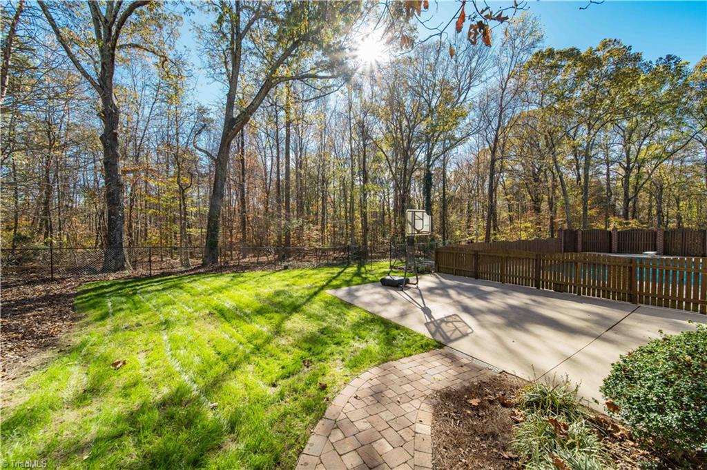 4400 Preston Point High Point, NC 27265 - Photo 47 of 49 Patio/Yard