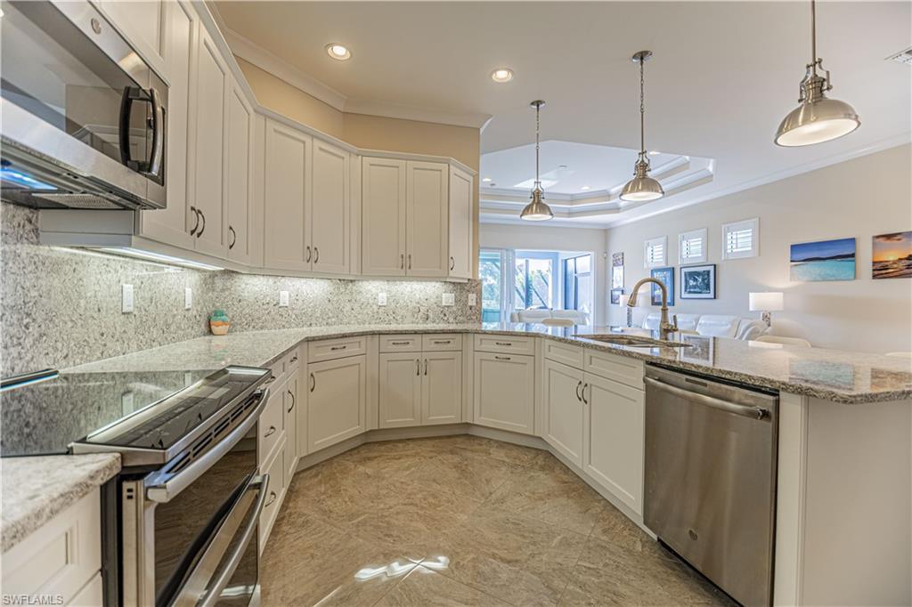 5720 Highbourne Drive Naples, FL 34113 - Photo 6 of 38