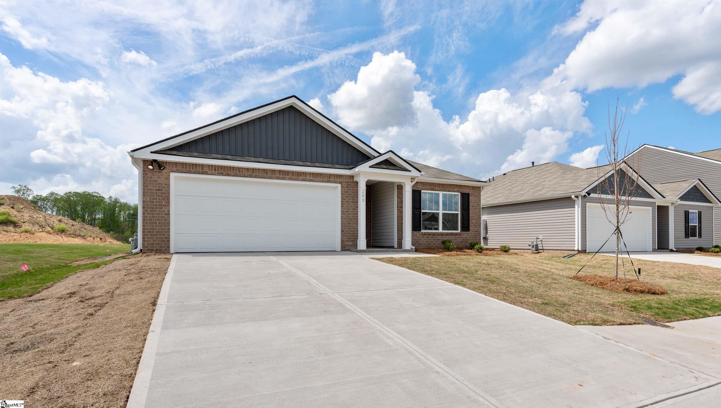 203 Stone Creek Road Greer, SC 29650 - Photo 3 of 33 Gallery Image 3