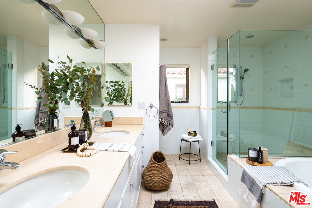 446 23rd Street Santa Monica, CA 90402 - Photo 25 of 32