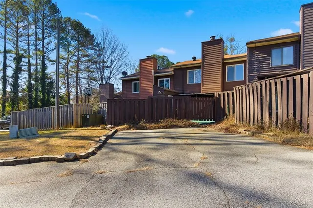 $1,950 | 1512 Stoneleigh Way, Stone Mountain, GA 30088