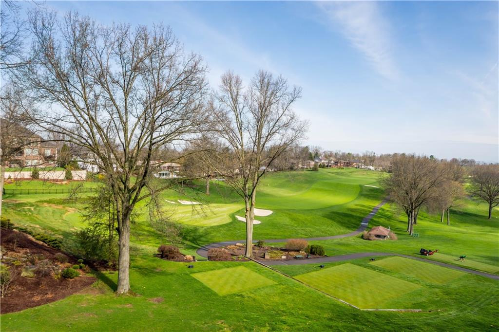 1679 Hastings Mill Road Pittsburgh, PA 15241 - Photo 4 of 40