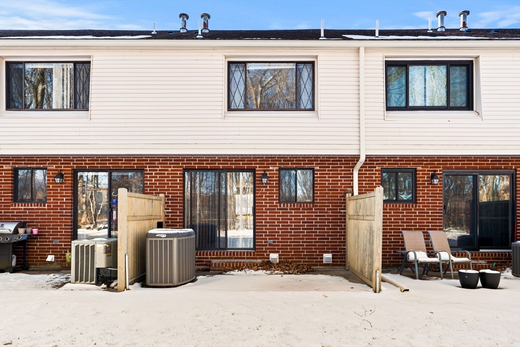 68 Sterling Lane, Unit 68 Haverhill, MA 01835 - Photo 6 of 37