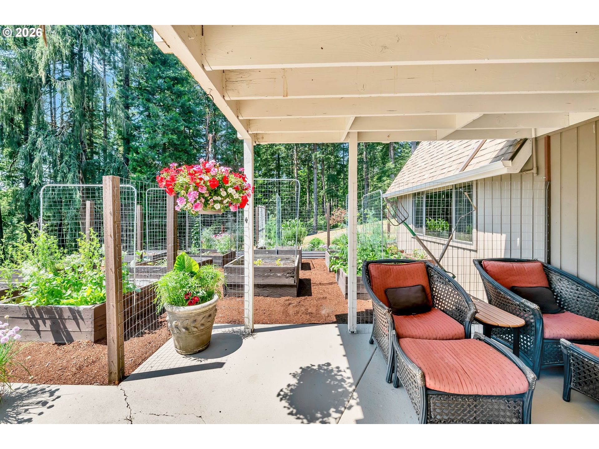 90790 Hill Road Springfield, OR 97478 - Photo 29 of 48 Garden