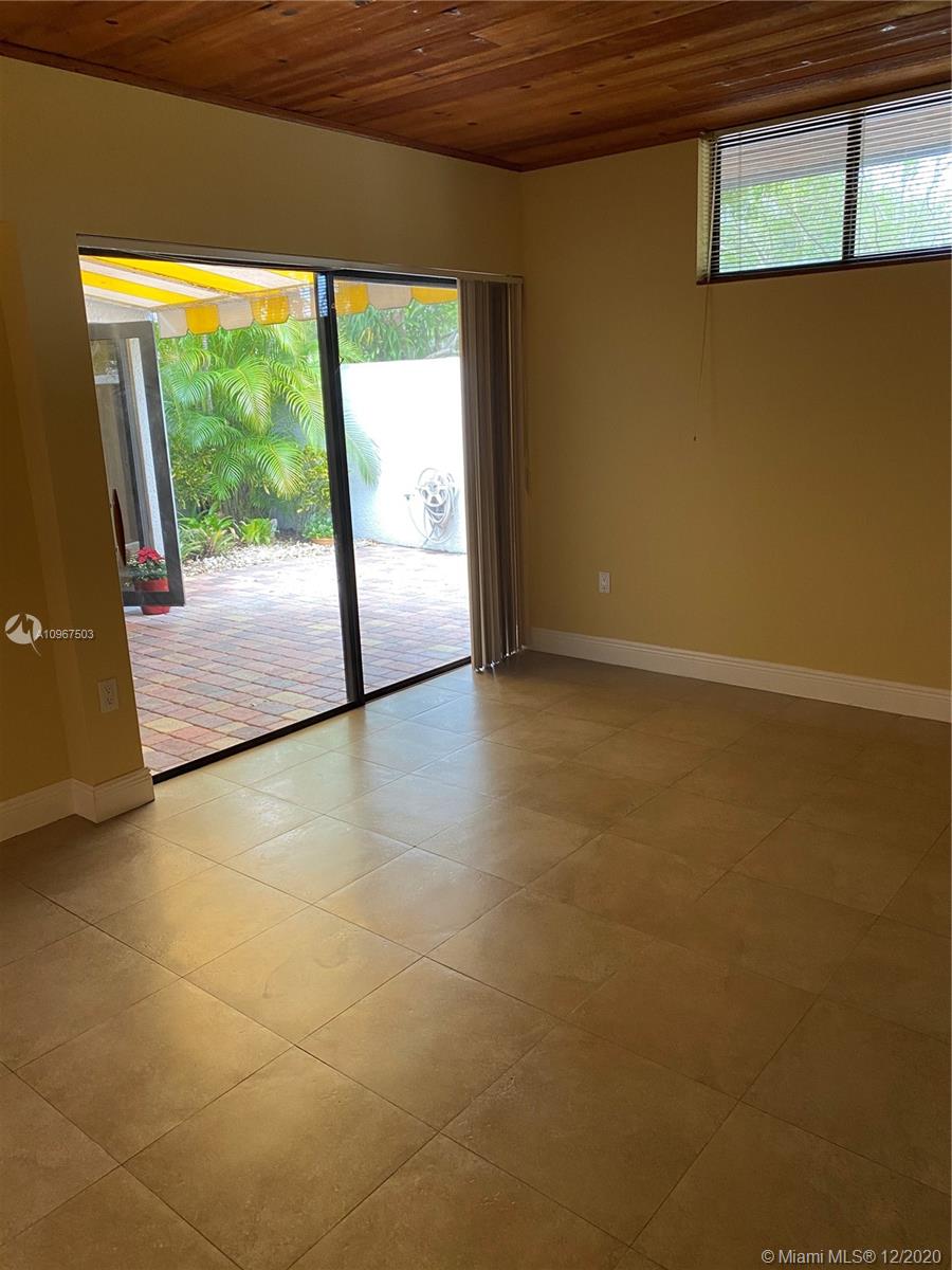 6386 Jack Rabbit Lane Miami Lakes, FL 33014 - Photo 22 of 26 Gallery Image 22