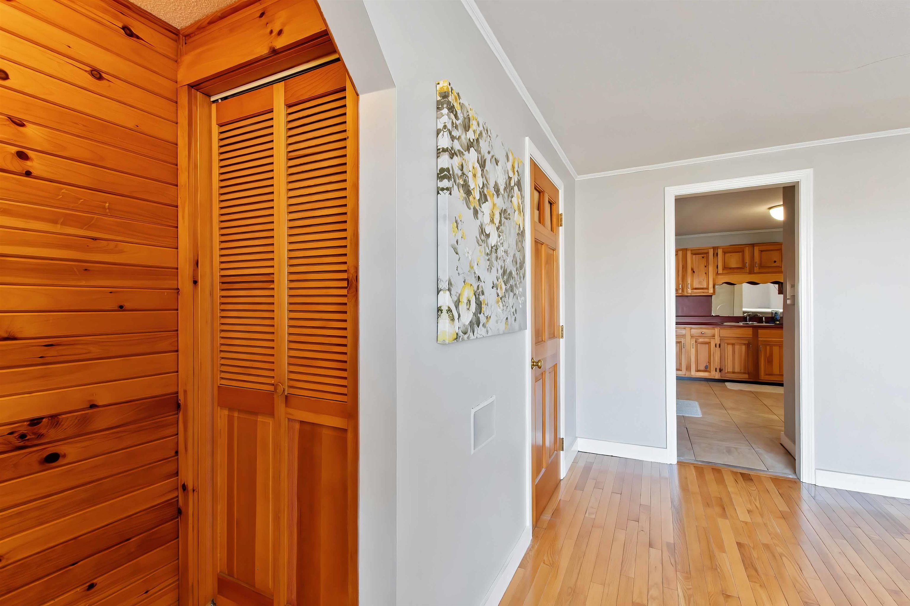 14 Lake Avenue, Unit 1 Sunapee, NH 03782 - Photo 11 of 27