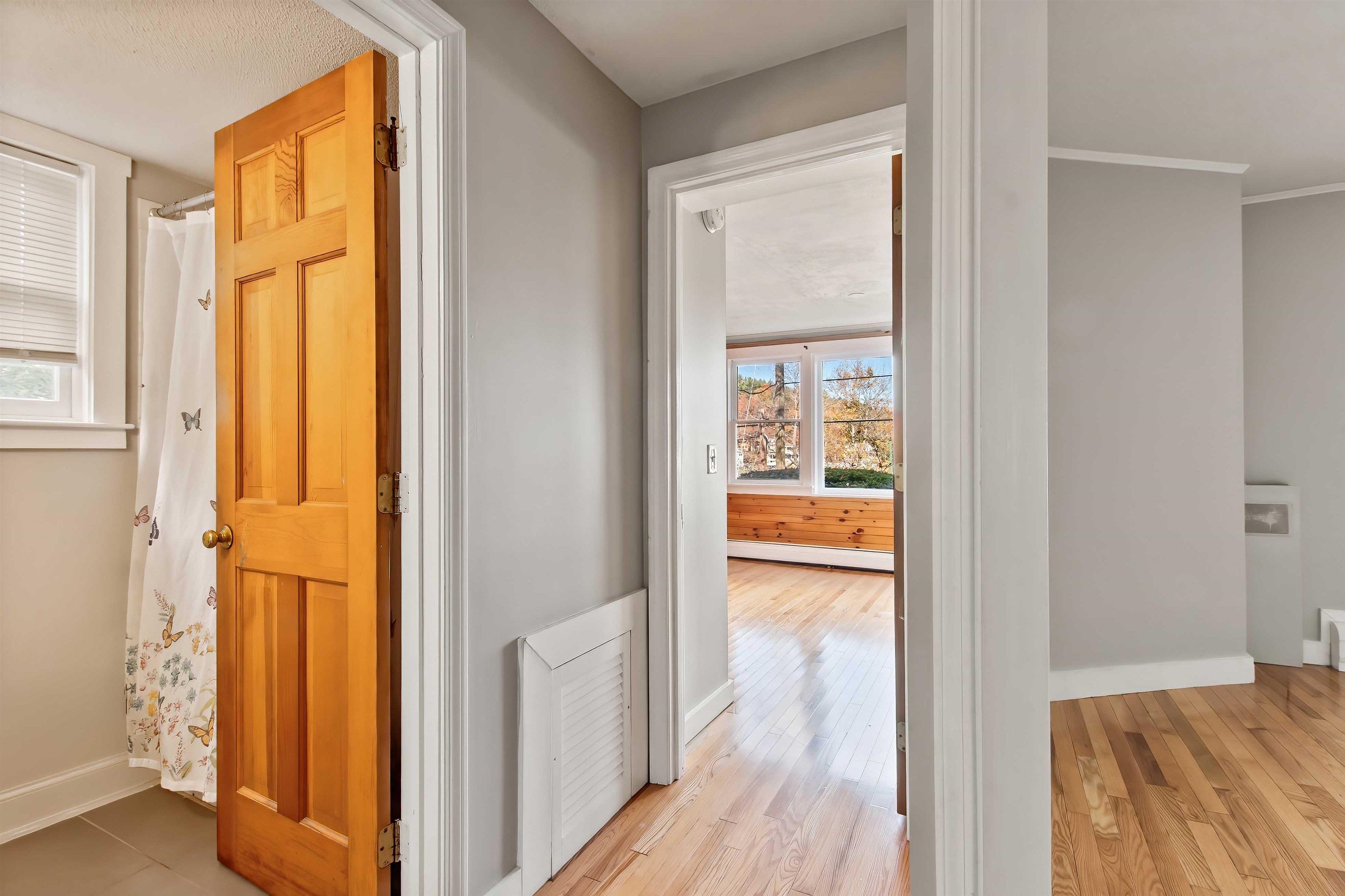 14 Lake Avenue, Unit 1 Sunapee, NH 03782 - Photo 15 of 27