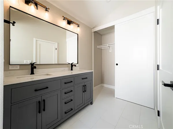 $7,000 | 17552 Wayne Avenue, Irvine, CA 92614
