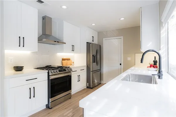 $7,000 | 17552 Wayne Avenue, Irvine, CA 92614