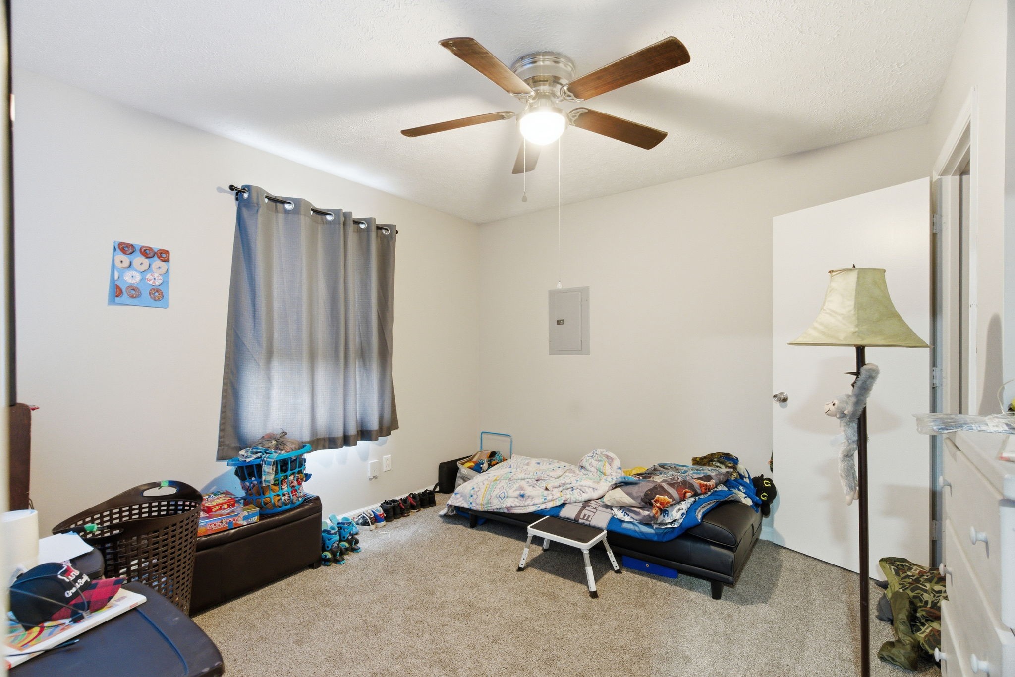 111 Gayla Court Portland, TN 37148 - Photo 39 of 47 a living room with furniture and a window