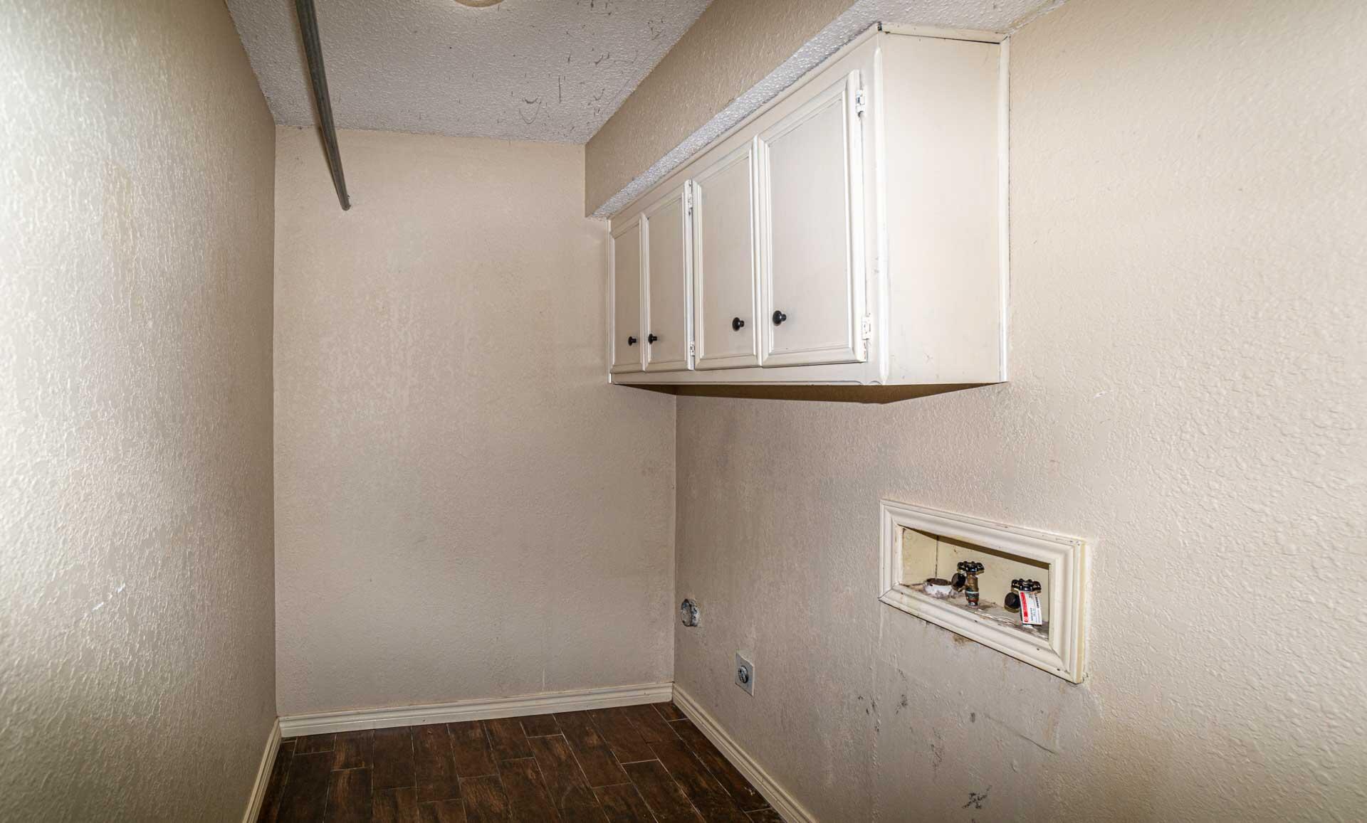 3312 77th Street Lubbock, TX 79423 - Photo 14 of 30 a view of utility room
