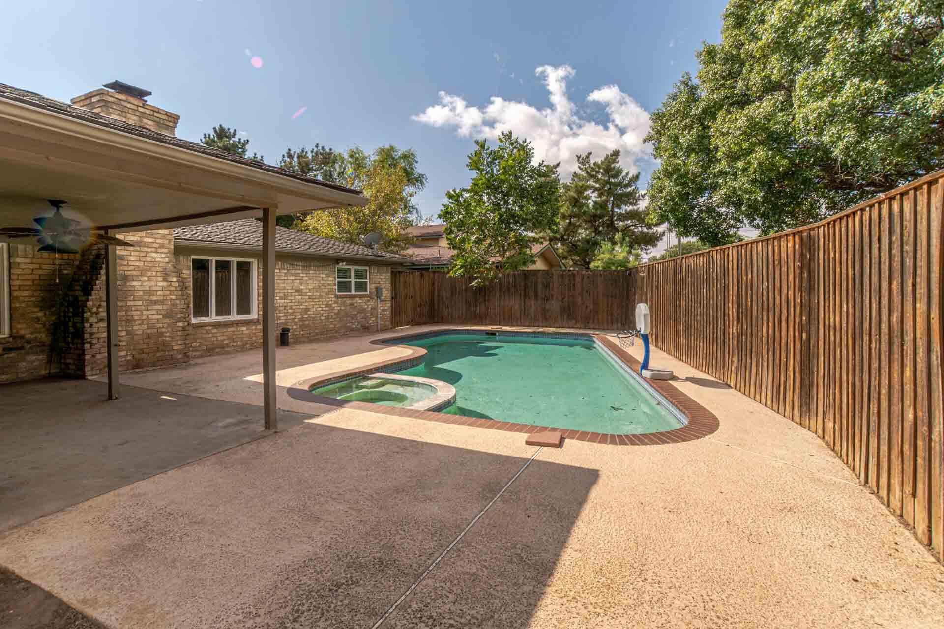 3312 77th Street Lubbock, TX 79423 - Photo 29 of 30 a view of outdoor space and yard