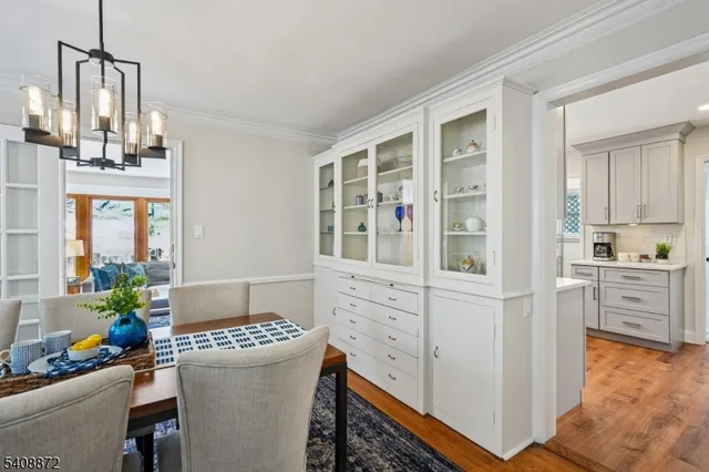 $725,000 | 11 Overlook Terrace, Maplewood, NJ 07040