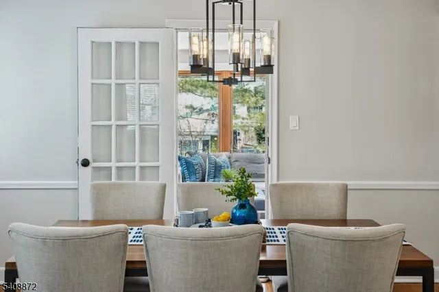 $725,000 | 11 Overlook Terrace, Maplewood, NJ 07040