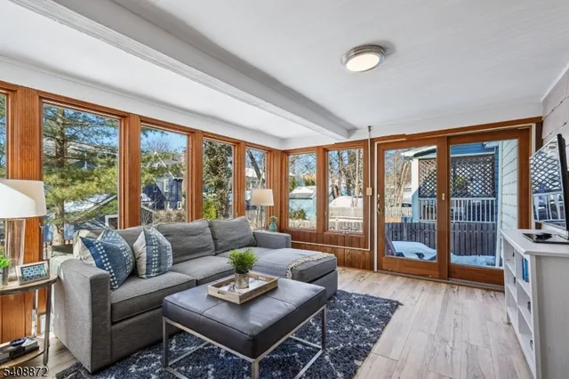 $725,000 | 11 Overlook Terrace, Maplewood, NJ 07040