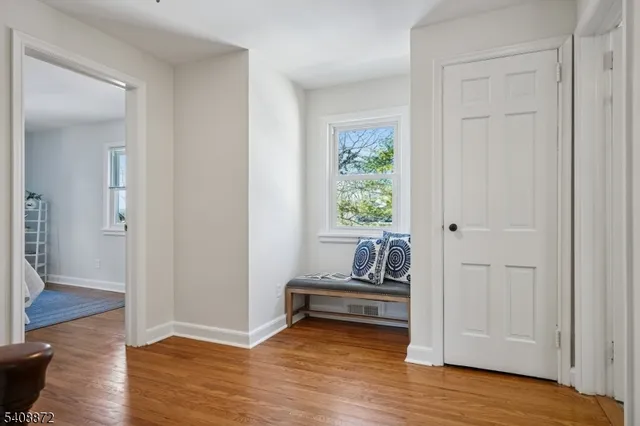 $725,000 | 11 Overlook Terrace, Maplewood, NJ 07040