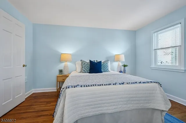 $725,000 | 11 Overlook Terrace, Maplewood, NJ 07040