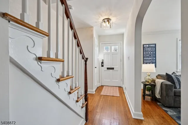 $725,000 | 11 Overlook Terrace, Maplewood, NJ 07040