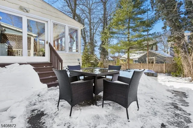 $725,000 | 11 Overlook Terrace, Maplewood, NJ 07040