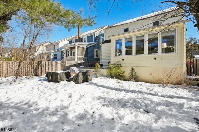 $725,000 | 11 Overlook Terrace, Maplewood, NJ 07040