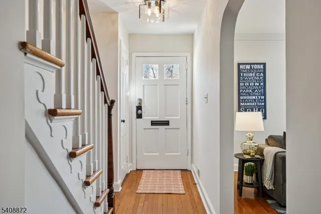 $725,000 | 11 Overlook Terrace, Maplewood, NJ 07040